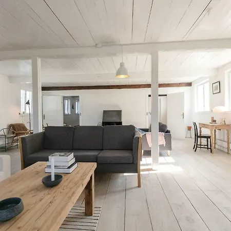 Four Bedroom Holiday In 펜션 알링에